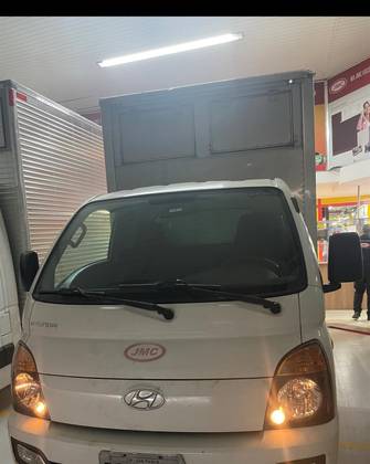 HYUNDAI HR 2.5 LONGO COM CAÇAMBA 4X2 16V 130CV TURBO INTERCOOLER DIESEL 2P MANUAL